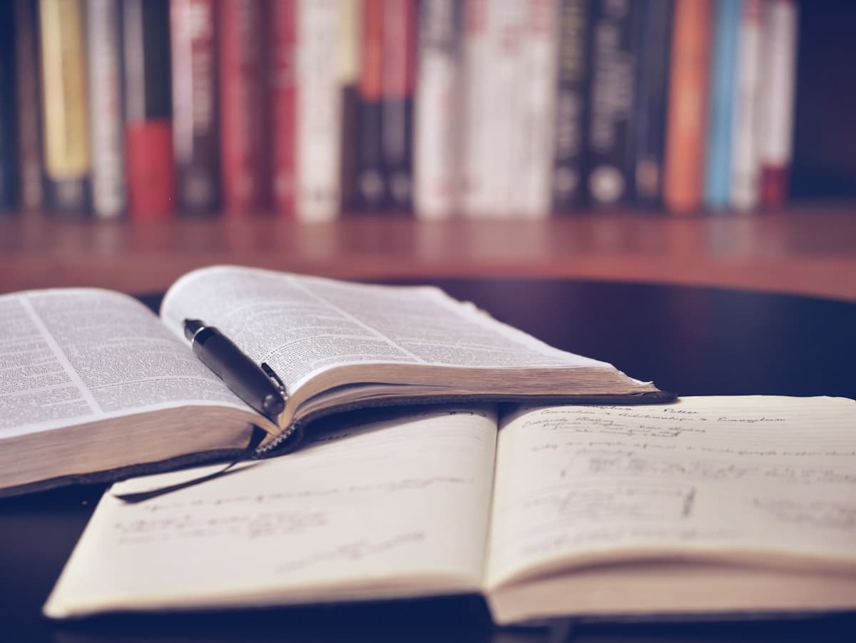 ワーホリの英語スコア|TOEIC 600・IELTS 5.5を3か月で取る対策
